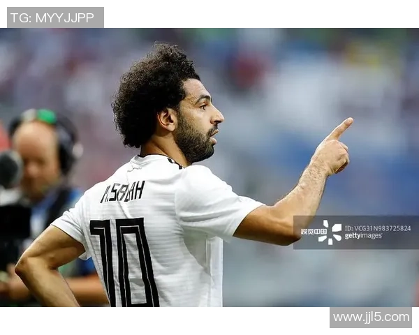 克鲁塞罗与维多利亚激战正酣最终比赛结果揭晓分析与回顾