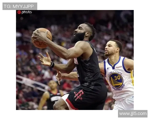 火箭队与勇士首次交锋西部决赛的精彩瞬间与历史意义解析